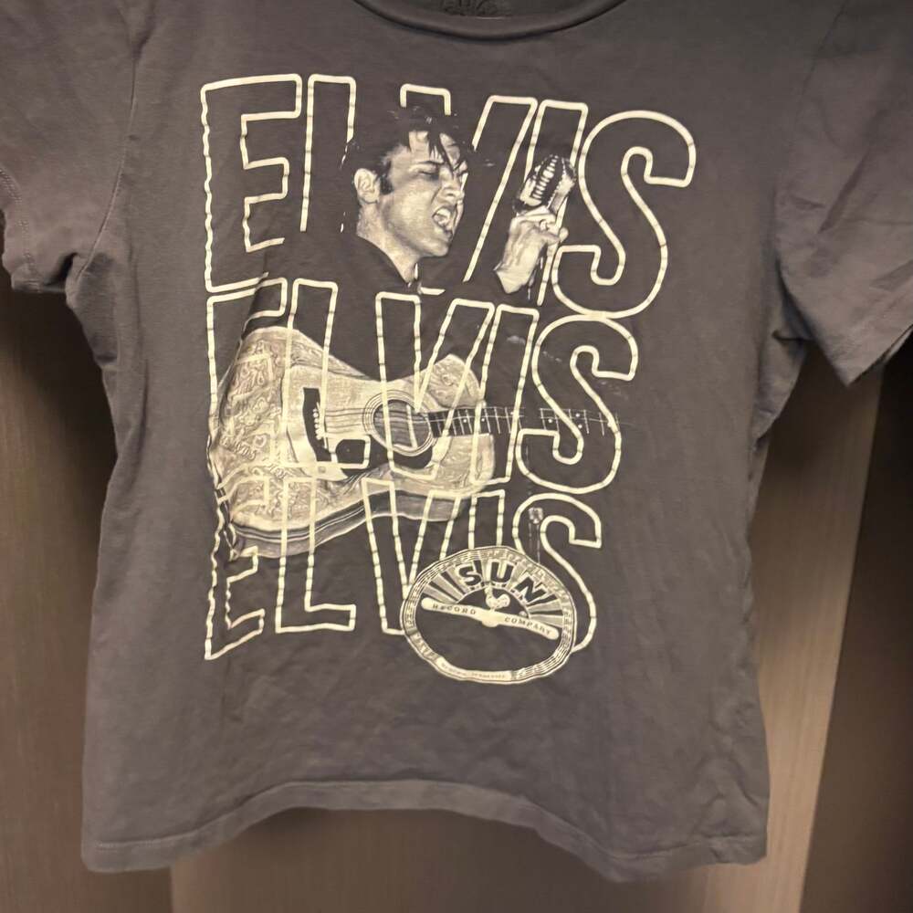 Sun Records X Elvis Presley Live Portrait T-Shirt